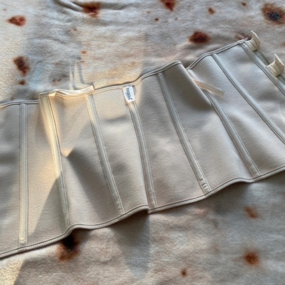 Yianna Waist Trainer Corset - Xs - Picture 5 of 7